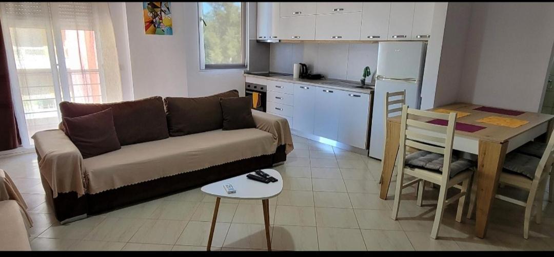 Antea Apartments 1-2 Вльора Екстер'єр фото